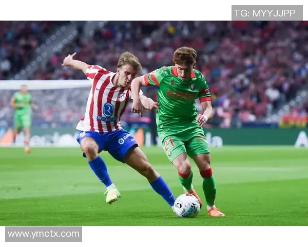 足球更换的背后故事与影响探讨如何提升比赛的观赏性与竞技性 足球更换的背后故事与影响探讨如何提升比赛的观赏性与竞技性